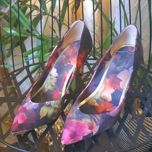 Floral Heels with gold tip - Ted Baker